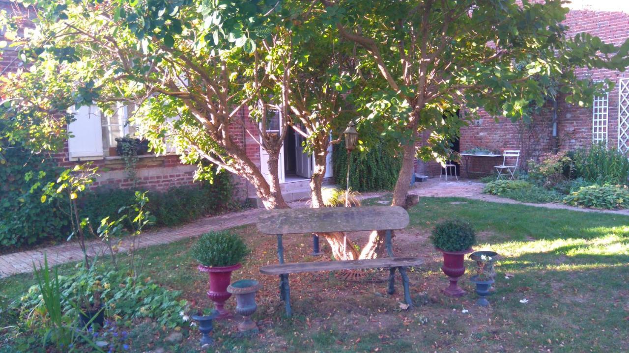Hotel Le jardin des Écureuils Demuin Esterno foto
